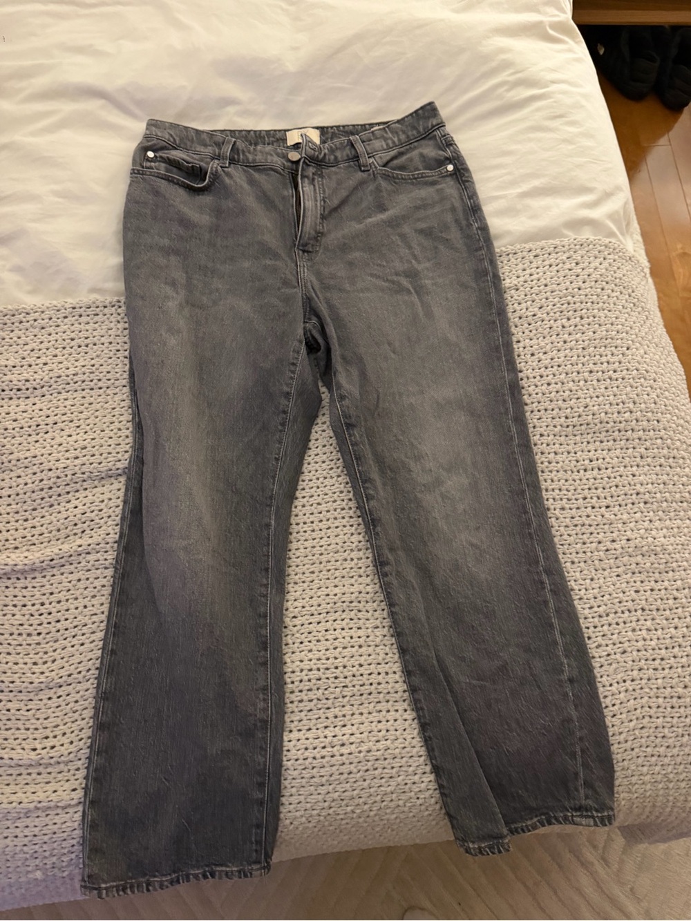 Dynamite Classic High-Rise Straight Leg Jeans - Gray